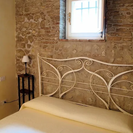 Il Casale Dell'arte - Le Case Antiche Bed and Breakfast Verucchio