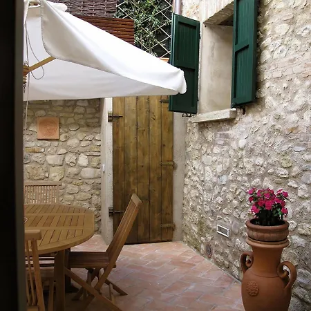 Bed and Breakfast Il Casale Dell'arte - Le Case Antiche 4*