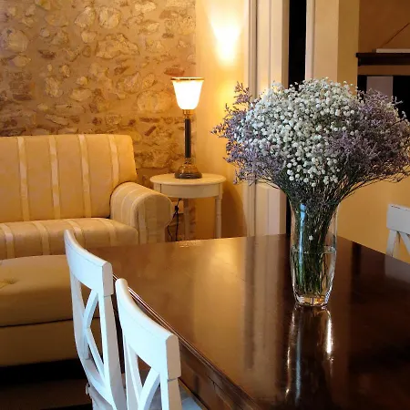 Il Casale Dell'arte - Le Case Antiche Bed and Breakfast