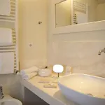 Bed and Breakfast Il Casale Dell'arte - Le Case Antiche 4*