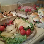 Il Casale Dell'arte - Le Case Antiche Bed and Breakfast 4*