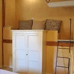 Il Casale Dell'arte - Le Case Antiche Bed and Breakfast 4*