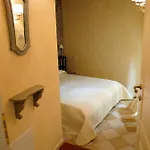 Il Casale Dell'arte - Le Case Antiche Bed and Breakfast 4*