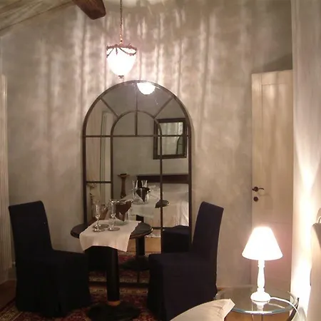 Il Casale Dell'arte - Le Case Antiche לינה וארוחת בוקר