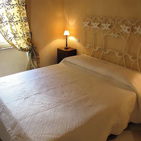 Il Casale Dell'arte - Le Case Antiche 4*