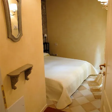Il Casale Dell'arte - Le Case Antiche לינה וארוחת בוקר 4*