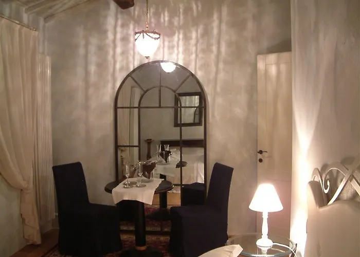 Il Casale Dell'arte - Le Case Antiche Bed & Breakfast