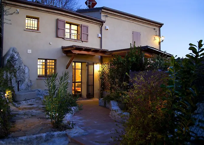 Bed & Breakfast Il Casale Dell'arte - Le Case Antiche 4*