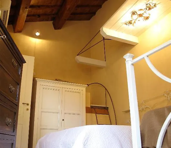 Il Casale Dell'arte - Le Case Antiche 4* Verucchio