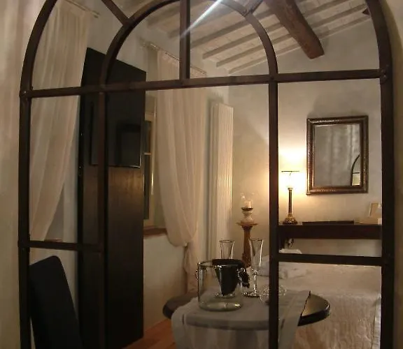 Il Casale Dell'arte - Le Case Antiche Bed & Breakfast