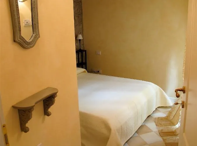 Il Casale Dell'arte - Le Case Antiche Panzió 4*